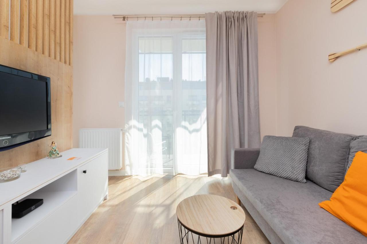 Osiedle Latarnikow Apartment With Parking Gdansk By Noclegi Renters Bagian luar foto
